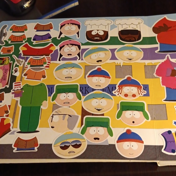 SOUTH PARK STICKYFORMS BOOK - Picture 5 of 8